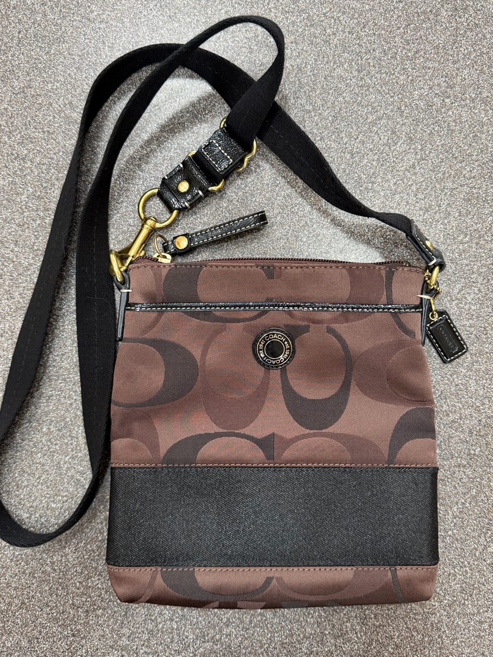 Vintage Coach Kitt Crossbody Bag Purse
Brown and Black Logo Pattern with Gold